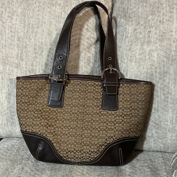 Coach signature series brown handbag zipper closure NO E35-6383 great condition - Picture 2 of 8